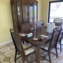 Estate Sale  Dinning Room Table And Cabinet 
