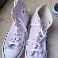 Pink Converse Size 8 10$