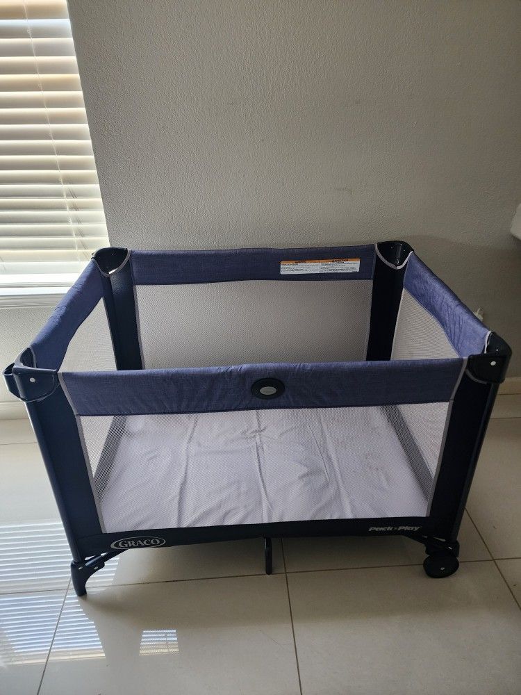 Play Pen/ Diaper Changer