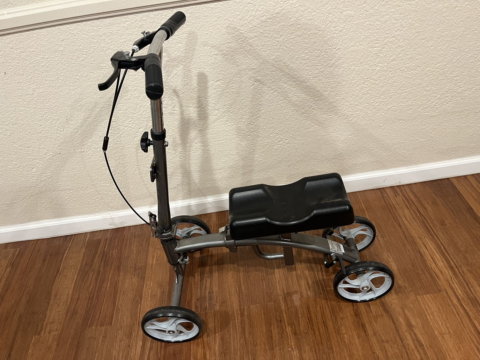 Gray Cardinal Health Steerable Folding Steel Knee Walker Scooter