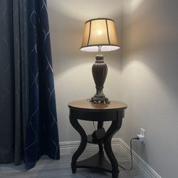 Night Stand With Lamp