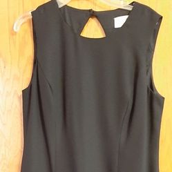 Petite Sophisticate Black Dress-keyhole back. Size 8P