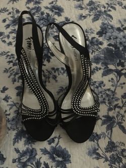 Black heels size 81/2