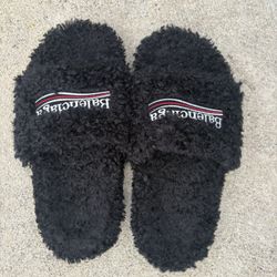 Balenciaga slides