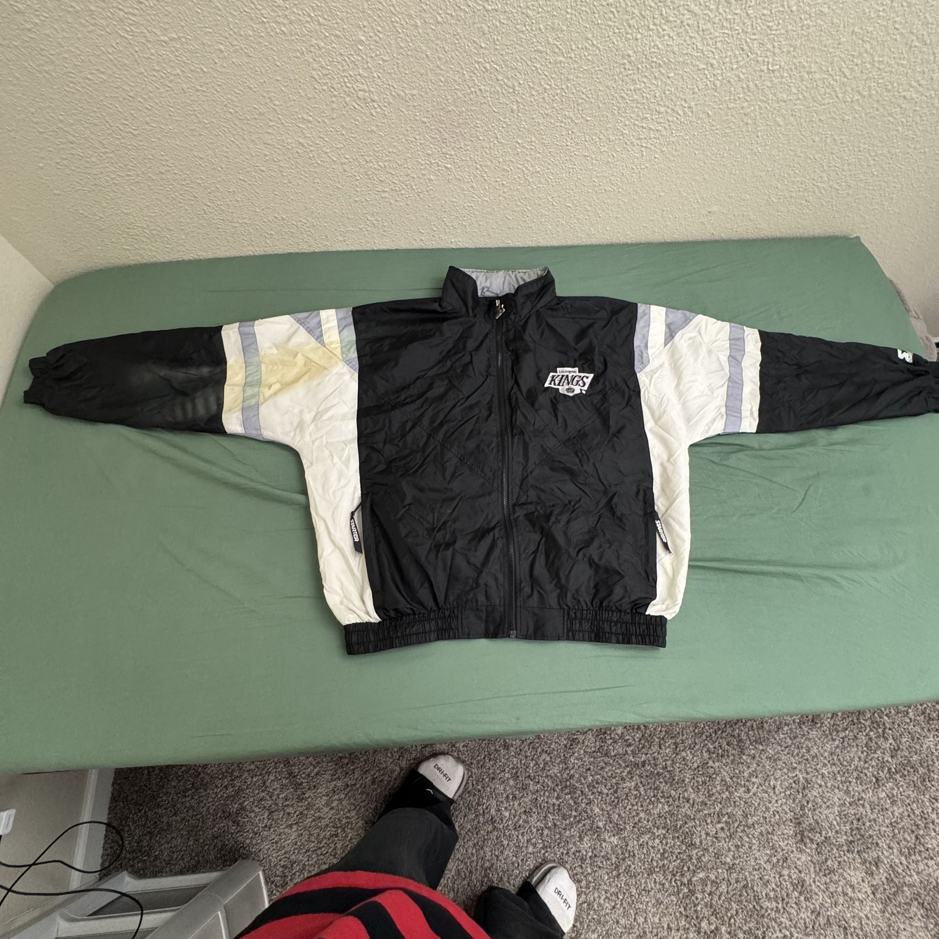 Vintage Los Angeles Kings STARTER Windbreaker 