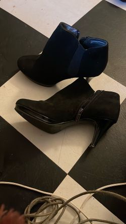 8 1/2 Black Suede Heels