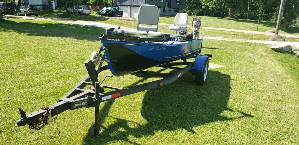 100% Custom 14 Foot Fishing Boat