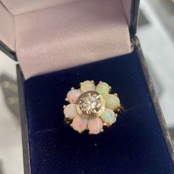 14k Gold Opal & Diamond  Ring 