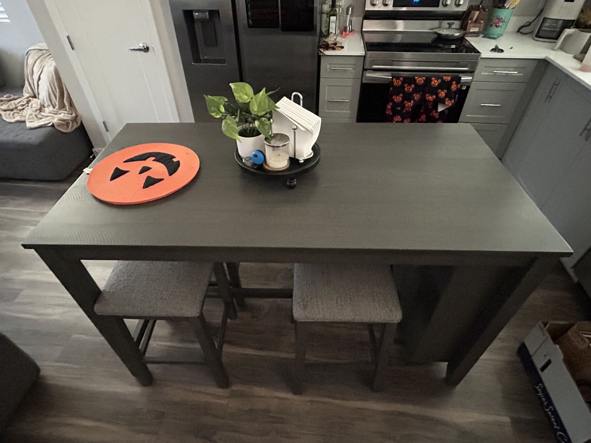 Table Set