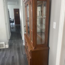 China Cabinet Hutch 