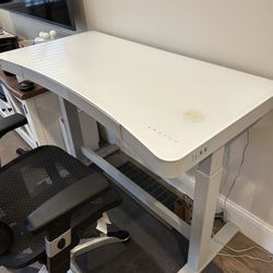 Tresanti Geller 47” Adjustable Height Desk Electric and Glass
