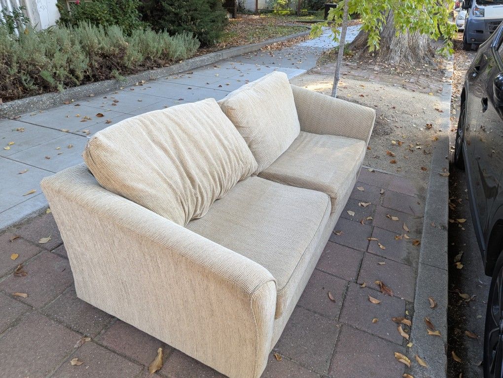 Free Couch!