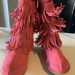 Minnetonka Pink 3 Layer Fringe Boots