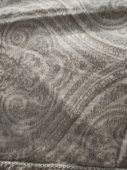 2 large king size beige/ brown shams. Like new. Price for both
