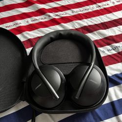 Bose NC 700 Black