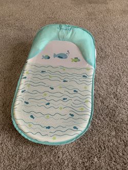 Newborn baby cushion for tub