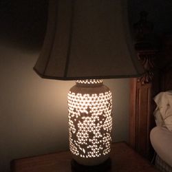 Mid Century Reticulated Asian Cherry Blossom Lamp Vintage
