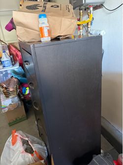dresser Brown