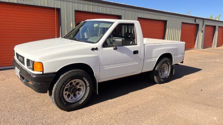 ISUZU PICK UP TRUCK 4WD