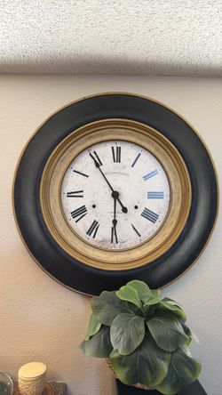 Decorative clock