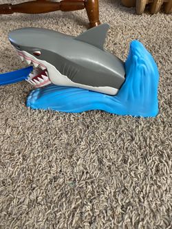 Shark Hot Wheels Track