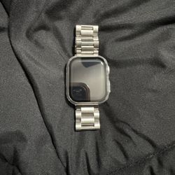 Apple Watch Series 8