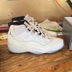 Air Jordan 11 Legend Blue 