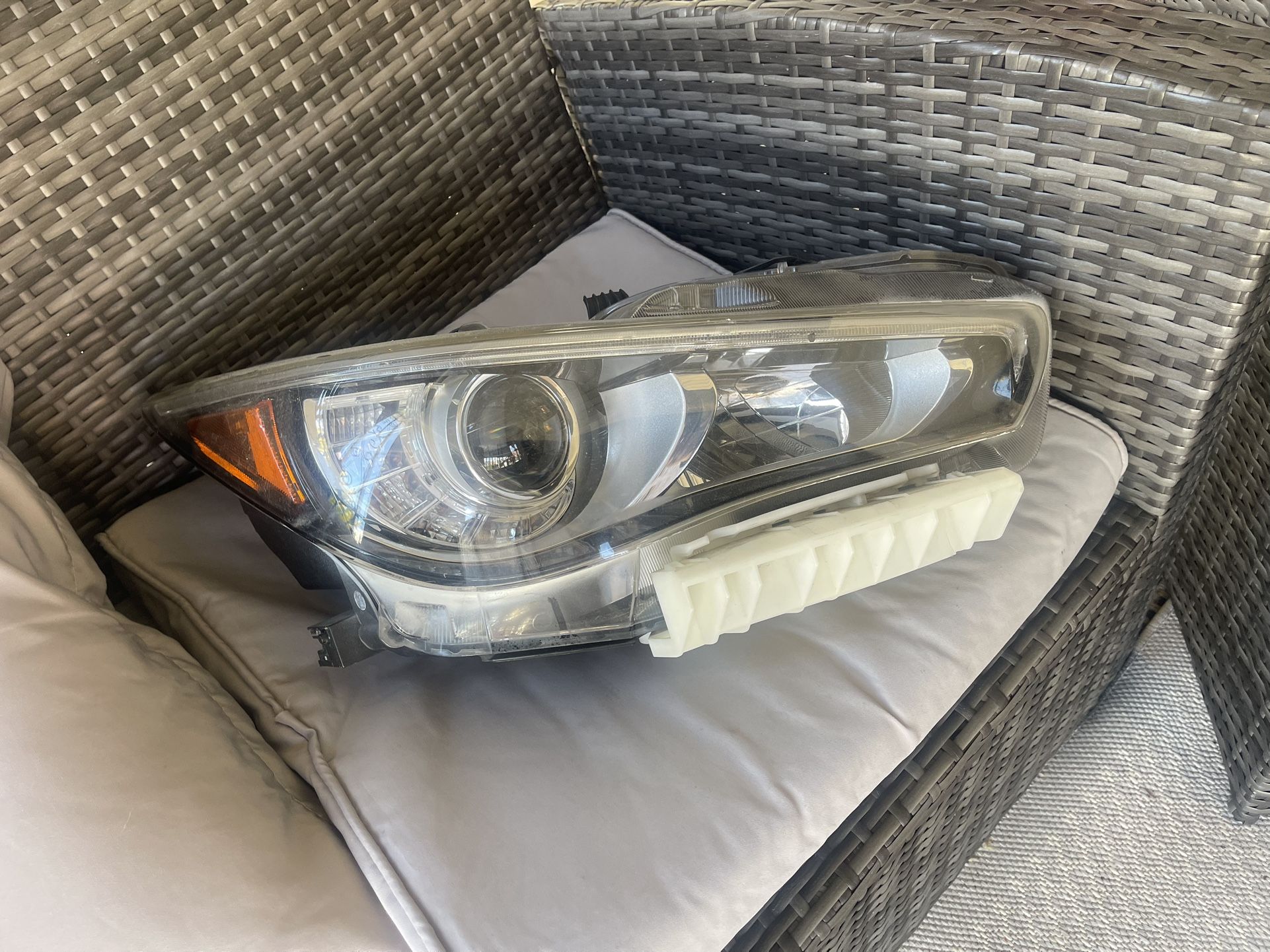 Infiniti Q50 Head Light