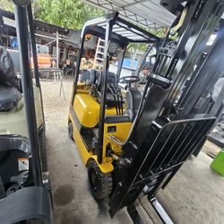 Gc15 3000lb 3torres  sideshift  caterpillar