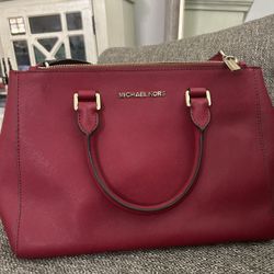 Mk Authentic Purse 