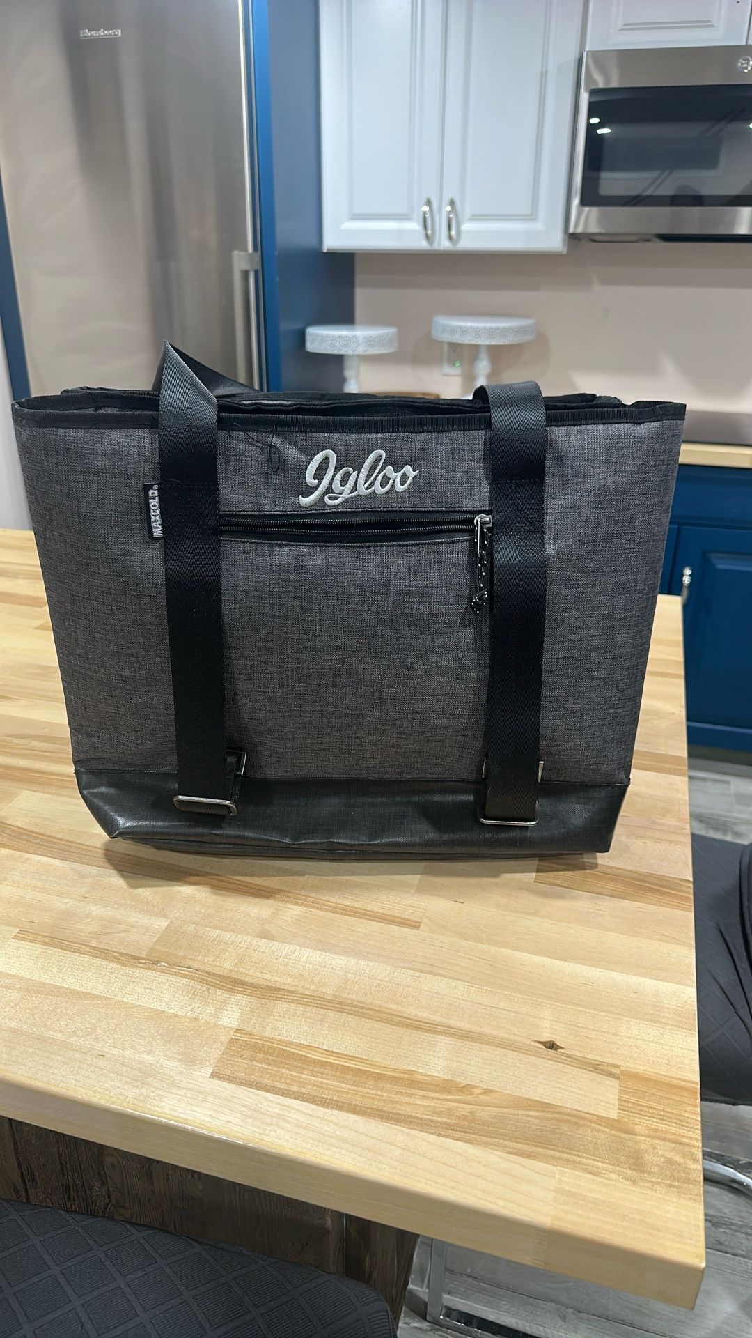 Igloo® Daytripper Dual Compartment Tote Cooler