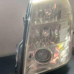 2007 Escalade Driver Headlight 