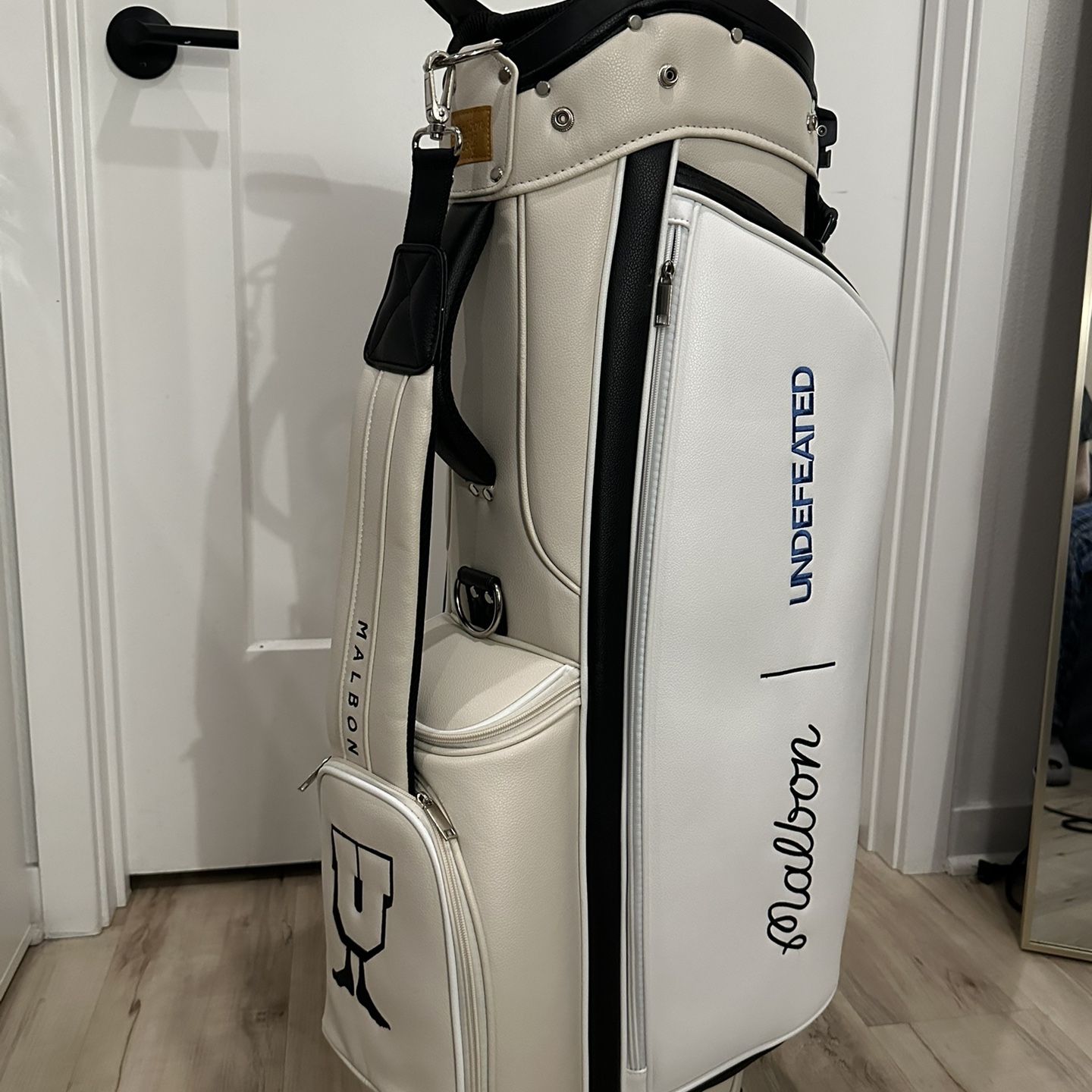 Malbon Undefeated Golf Bag Beige for Sale in Brea, CA - OfferUp