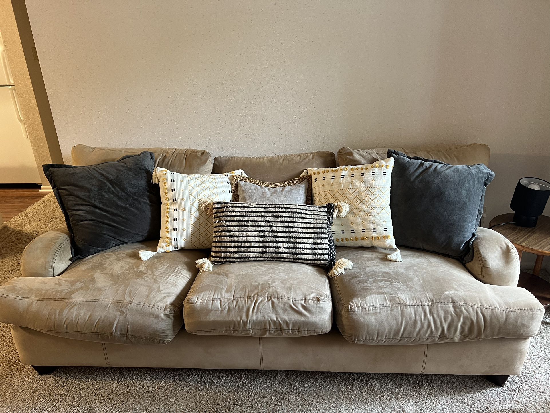 Beige Couch (NEED GONE ASAP)