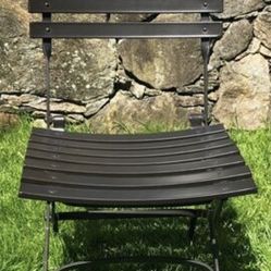 Pottery Barn Folding Metal Outdoor Dining Chairs