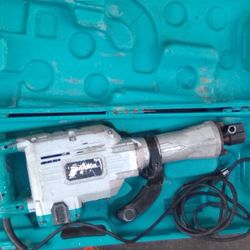 Makita Jack Hammer 