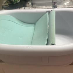 Frida Baby Bath Tub 