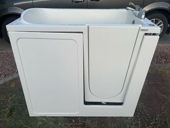 Premier care bathtub