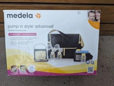 Pre-owned: Medela 57063 Double Electric Breast Pump with On the Go Tote