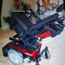 Quantum Q6 ELECTRIC CHAIR LIKE NEW