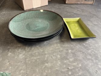 3 Large Green Round Plates and 1 Rectangular Serving Plate