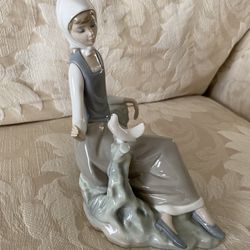 Mint Lladro Shepherdess with Dove Glossy Porcelain. Was $290. Now $120. 