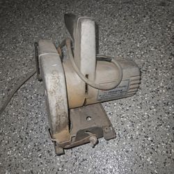 vintage Black & Decker 7-1/4" circular saw