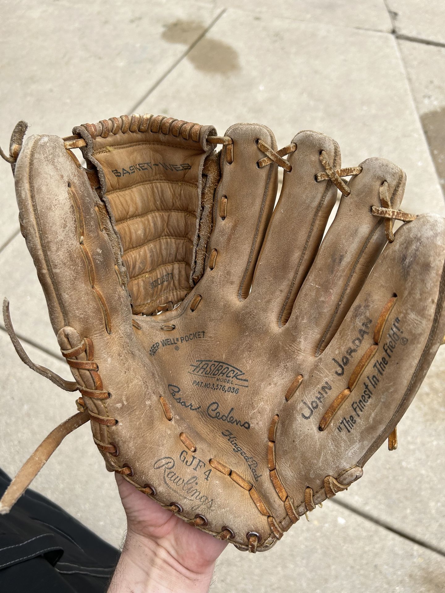 Rawlings GJF4 13" Cesar Cedeno Model Baseball Softball Glove RHT Baseball Mitt