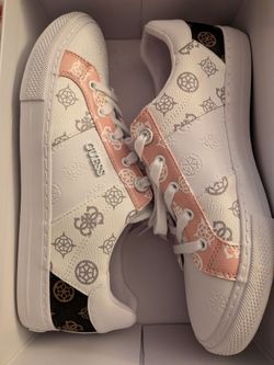GUESS Shoes