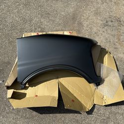 1996, 1997, 1998, 1999, 2000, 2001, 2002 Chevrolet Van , GMC Savanna Fender ( New Car Parts )
