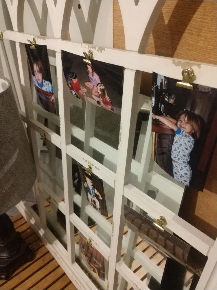 Lamp, Shelf, Frame With Clips For Photos
