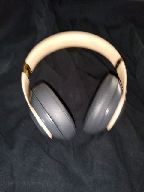 Beats Studio 3