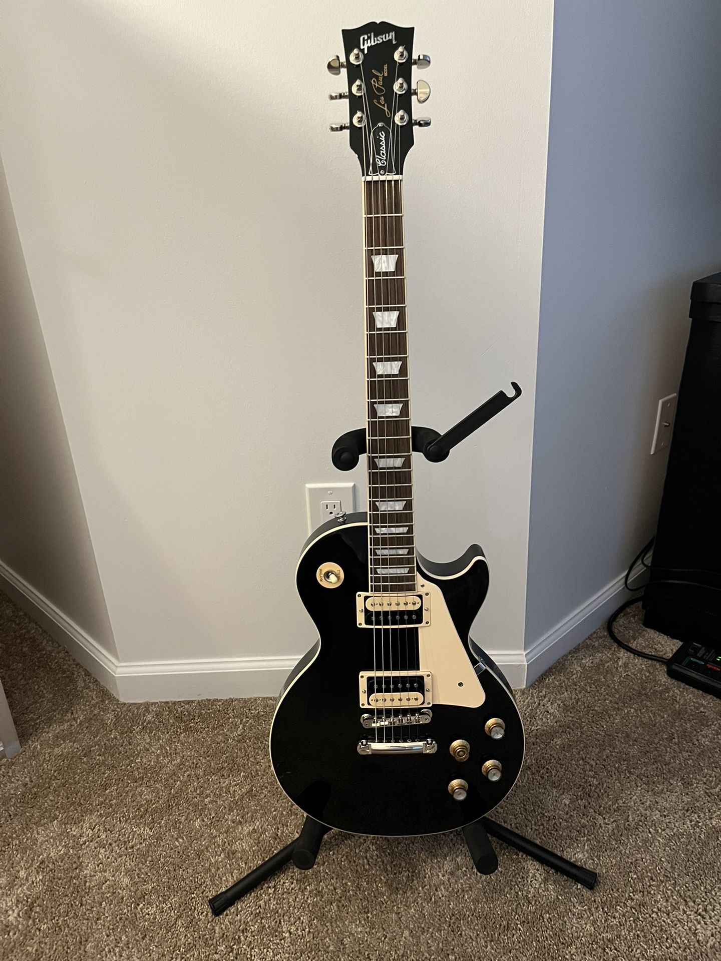 2022 Gibson Les Paul Electric Guitar - Ebony