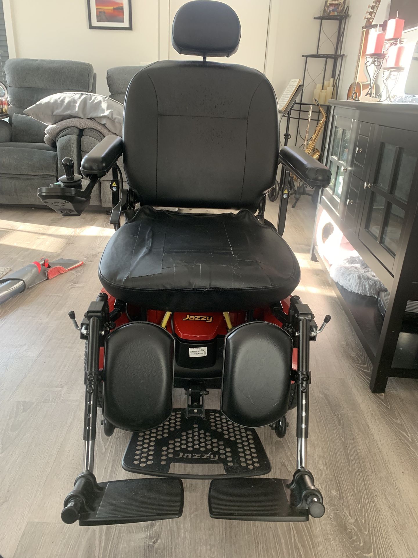$900 Jazzy Elite HD Power Wheelchair 450 lbs max weight limit